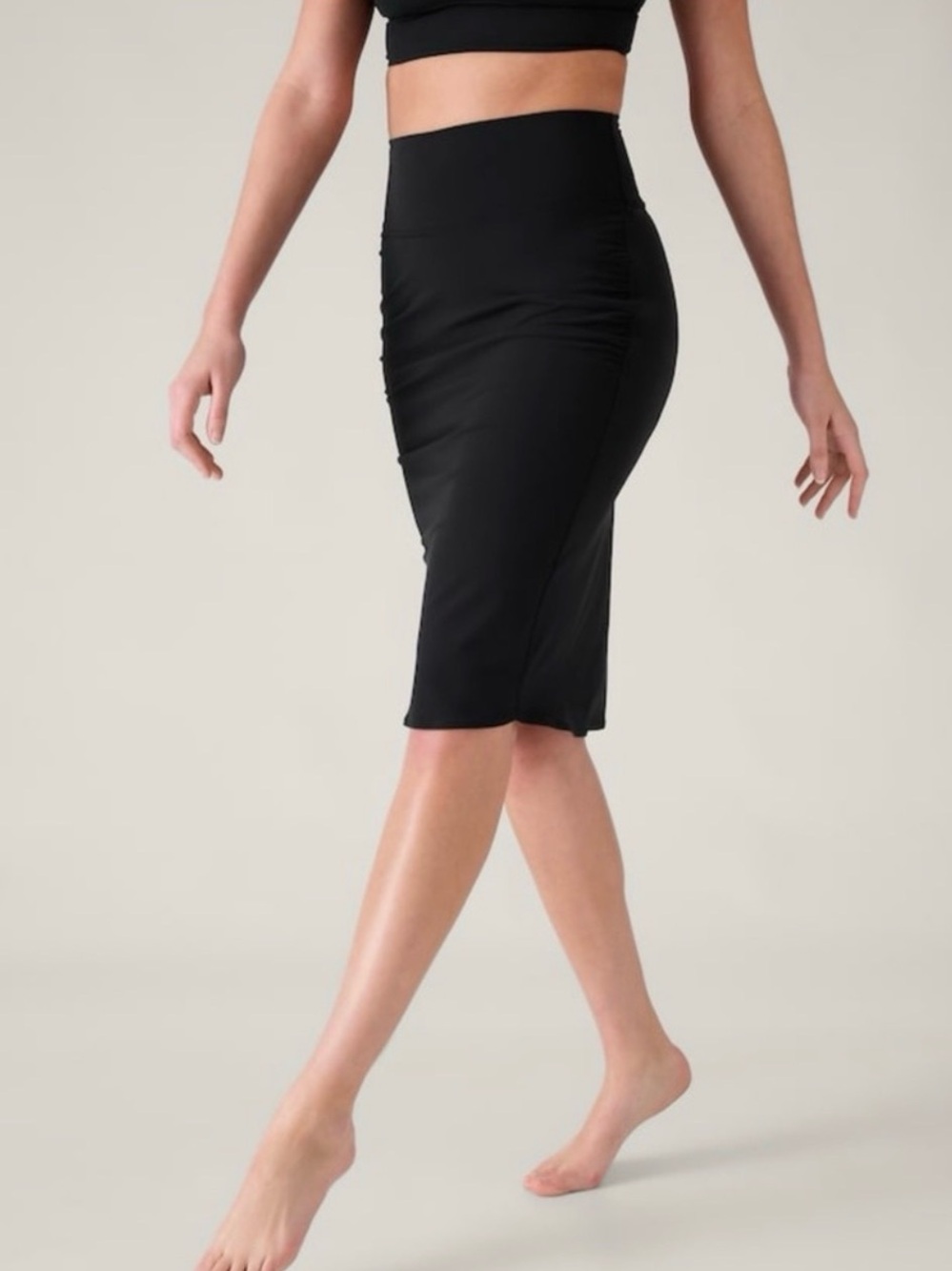 Athleta Transcend EUC Black High-Rise Midi Pencil Skirt Sz L Bodycon Utility
